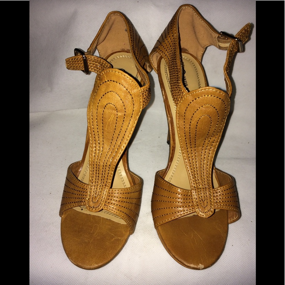 Heeled sandals